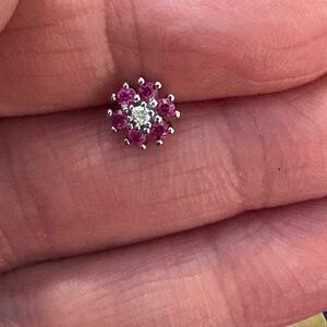 Nose Ring- 20G Red Nose Stud. Surgical Steel, Silver Tone Red Stones & cz nwt